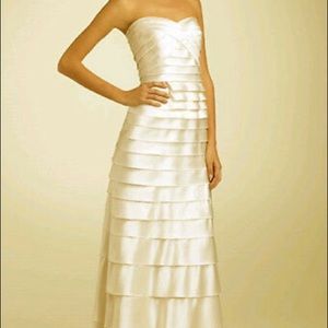 Brand New BCBGMaxazria Champagne Size 6 long dress